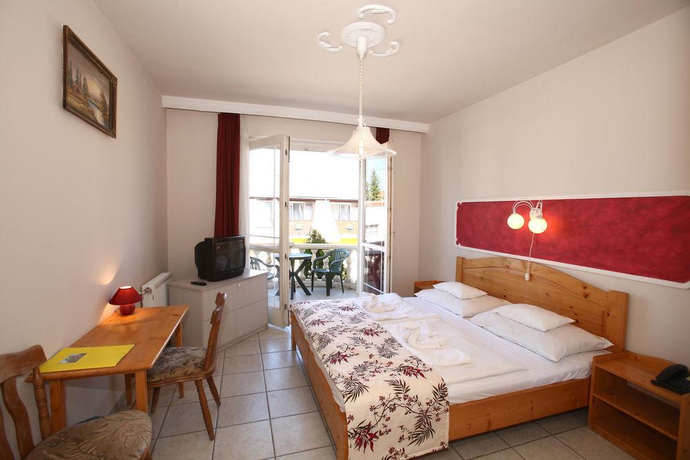 Hotel Korona Hajdúszoboszló Εξωτερικό φωτογραφία