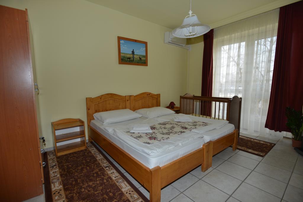 Hotel Korona Hajdúszoboszló Εξωτερικό φωτογραφία