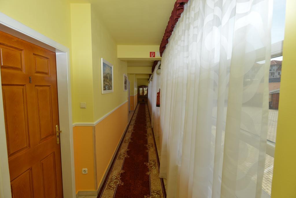 Hotel Korona Hajdúszoboszló Εξωτερικό φωτογραφία