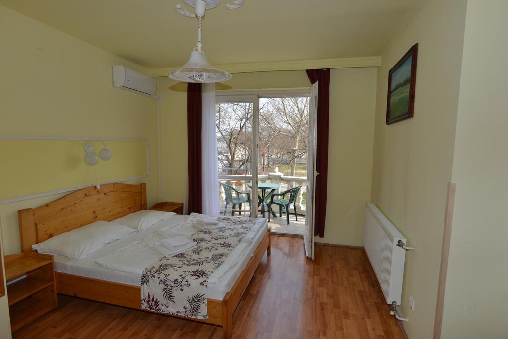 Hotel Korona Hajdúszoboszló Εξωτερικό φωτογραφία